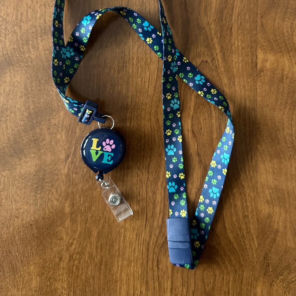 LOVE 🐾 paws badge reel and lanyard - Picture 2 of 5